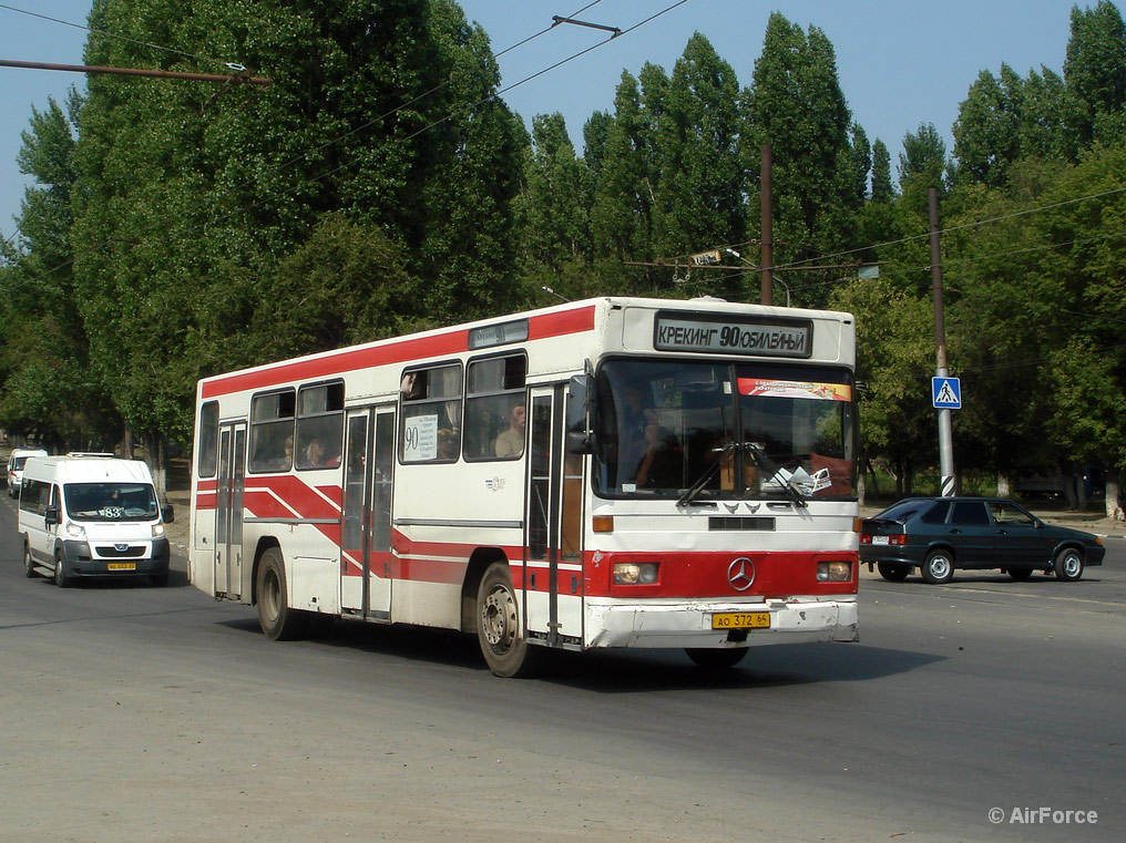 Saratov region, Mercedes-Benz O325 # АО 372 64