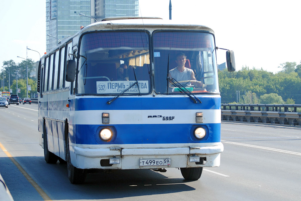 Автобус пермь нытва. Автобус ЛАЗ 695т Пермский край. ЛАЗ 699т в Перми. Нытва автобус.