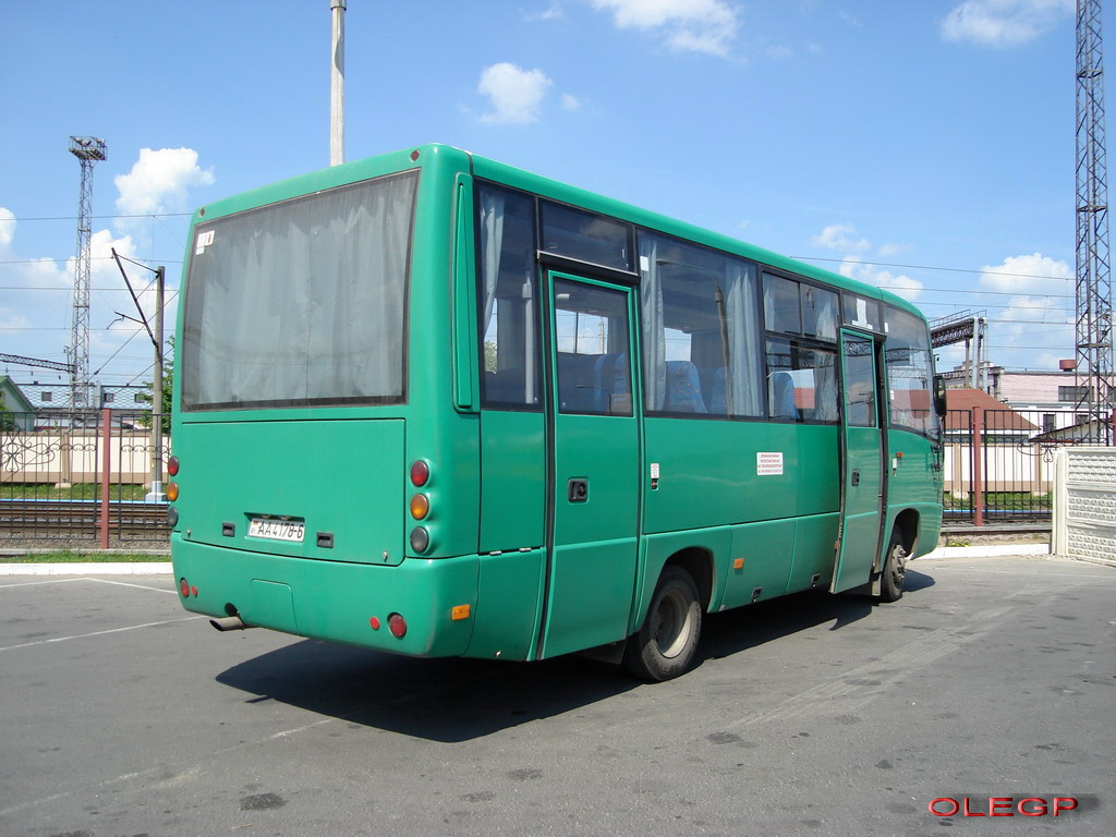 Туристический автобус среднего класса