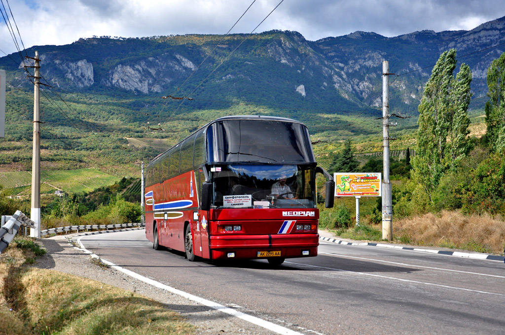 Фото автобуса в крыму