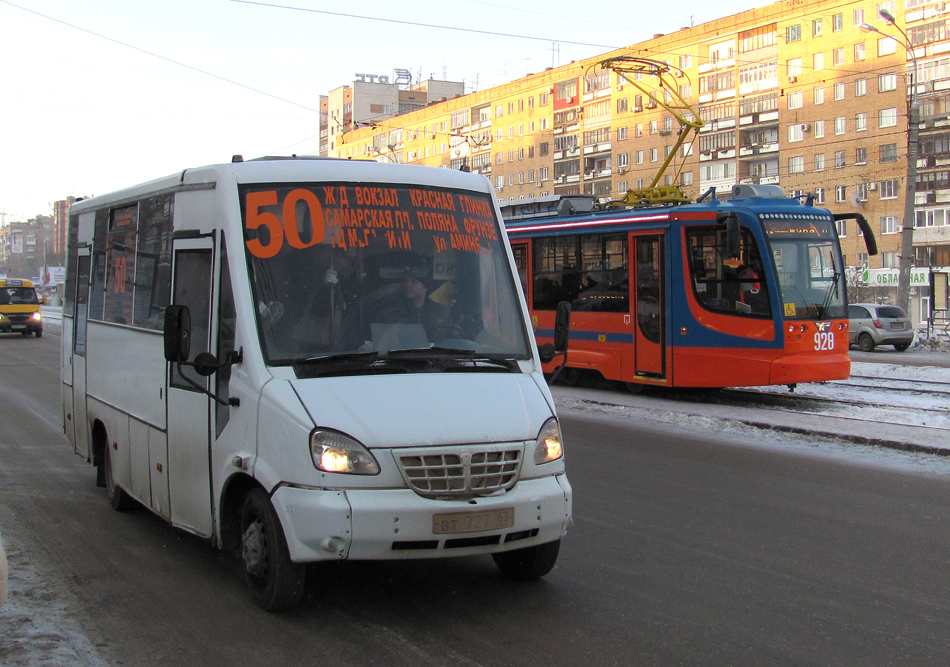 Маршрутки самара. Автобус Самара. Маршрутки в Самаре. Самарские маршрутки.