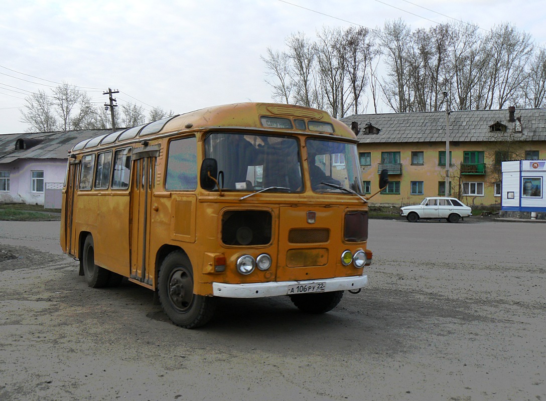 Автобус бийск. ПАЗ Алтайский край 672. ПАЗ 672м Бийск. ПАЗ 672м Камчатский край. Автобус ПАЗ 672 В Бийске.