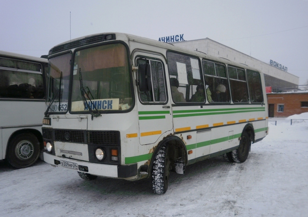 Номер автовокзала ачинск. Пазик 3205 110. Ачинский автовокзал. Автокасса Ачинск. Автобусов: автостанция Ачинск, Автокасса.