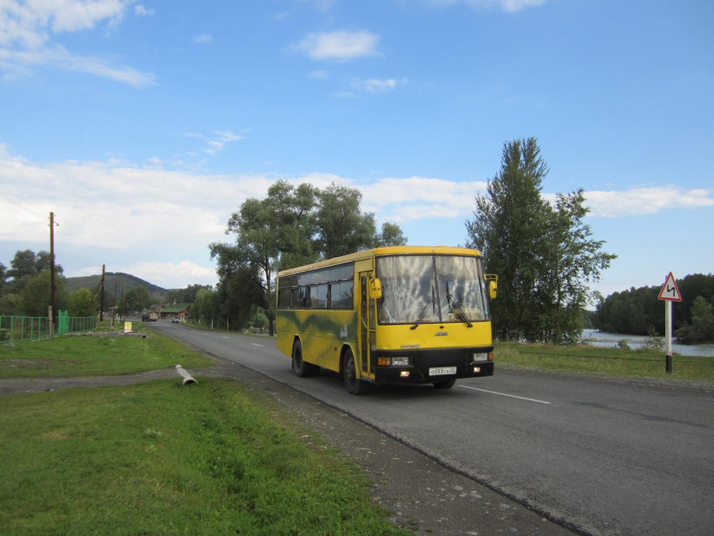 Автобус горно алтайск барнаул. Горно Алтайск Белокуриха автобус. Автобус Барнаул Белокуриха. Горно-Алтайский автобус. 14 Автобус Горно Алтайск.