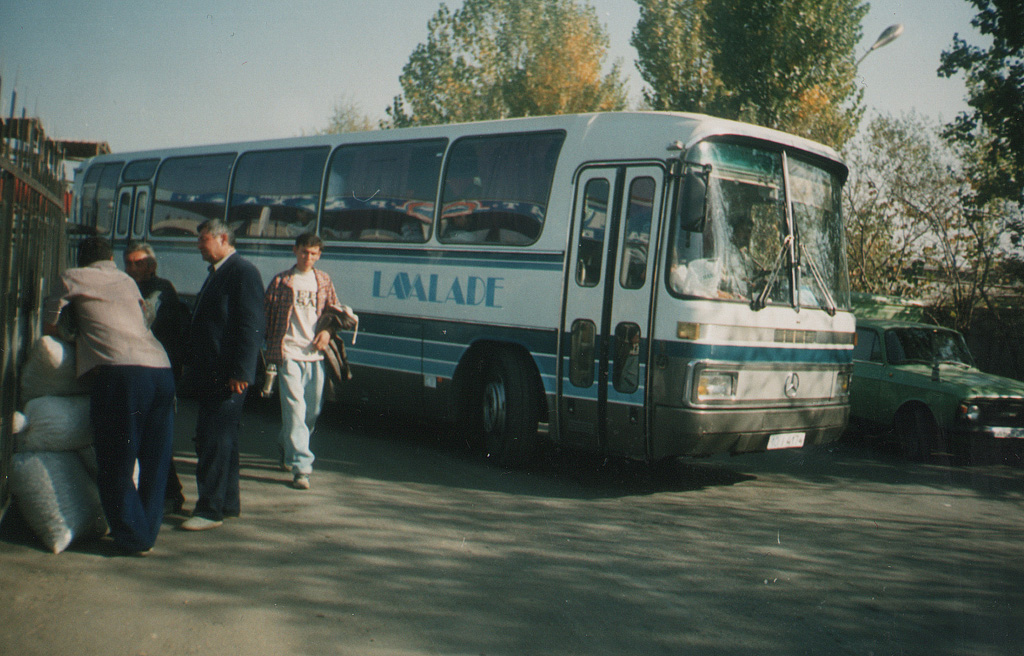 Mercedes Benz o303