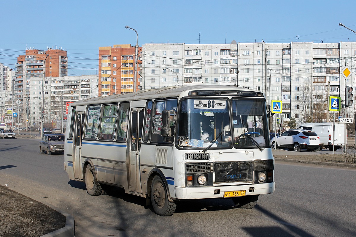 Фото автобуса 100