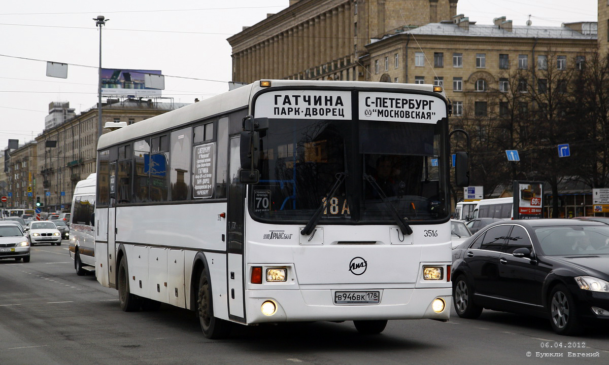 Маршрут гатчина. К 18 А автобус Гатчина. К18 Гатчина. К 100 автобус Гатчина. ЛИАЗ 5256.58 В Гатчине.