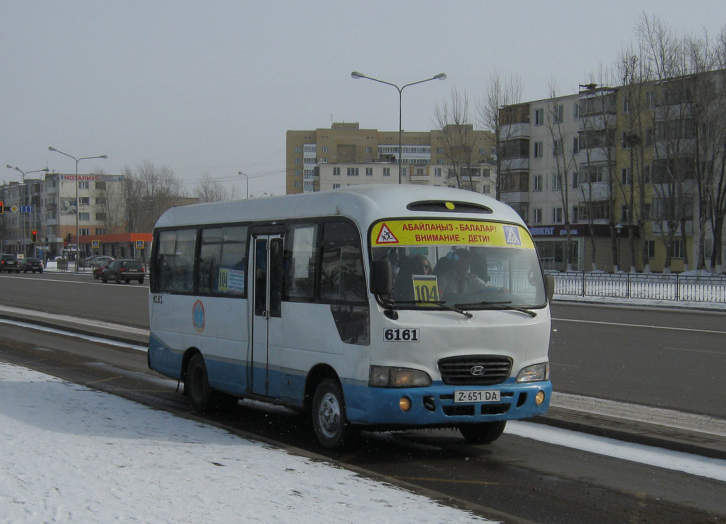 Hyundai County Омск автобусы. Хендай Каунти 2 маршрут. Автобус 100 Москва. Автобус 100 Казань сады.