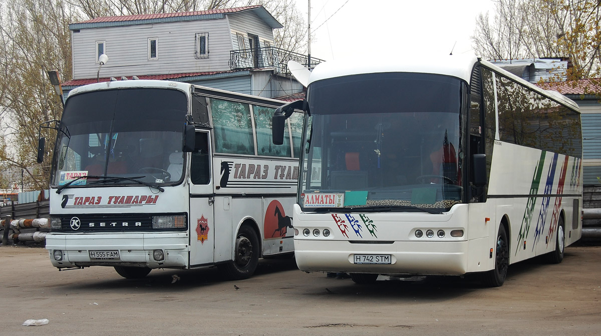 Тараз бус. Автобус Тараз. Автовокзал Джамбул. Алматы Чимкент автобус Тулпар.