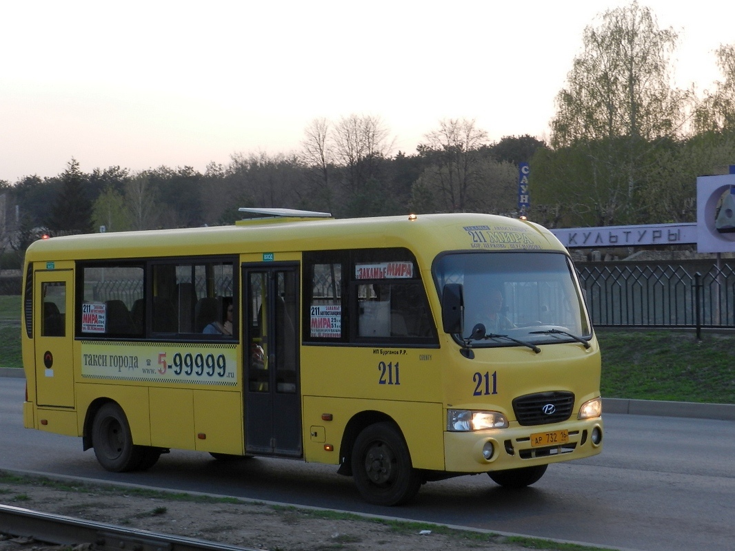 211 маршрут. Hyundai County желтый. Автобус Hyundai County желтый. Татарстан Hyundai County. Автобус Хендай 2011 жёлтые.