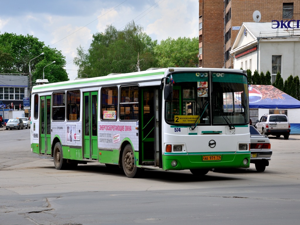 Омская улица транспорт