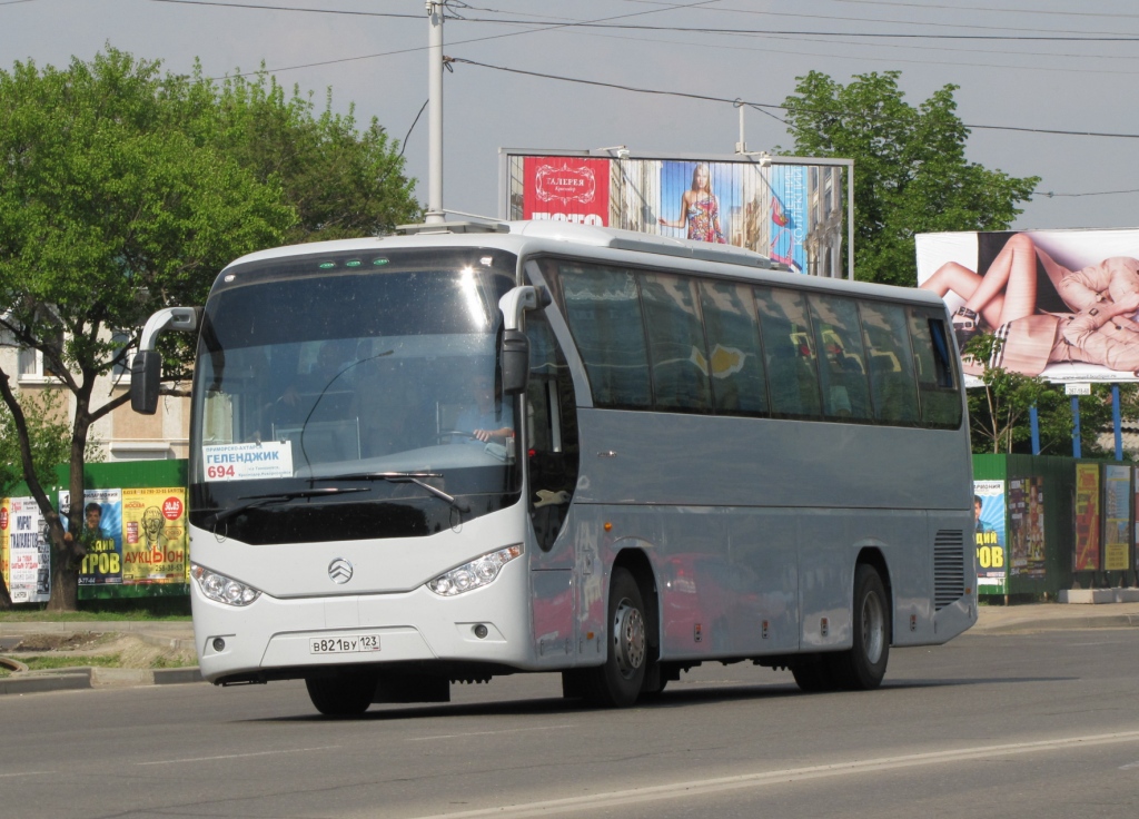 Автобус краснодар кореновск. Автобус 508 Геленджик Краснодар. Автобус Кореновск Краснодар Golden Dragon. Автобус 199 Новороссийск Геленджик. Автобус Кореновск Краснодар.