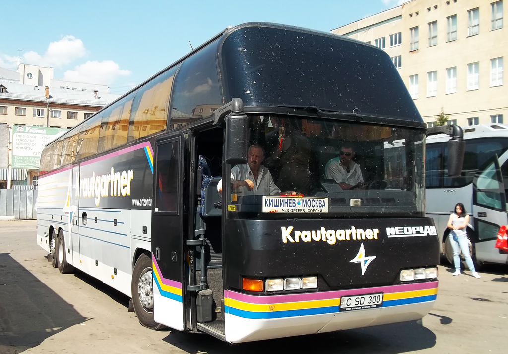 Автобусы молдовы. Neoplan 116/3. Автобус Neoplan n116-3hc. Неоплан 116 3hl. Автобус Москва Кишинев.