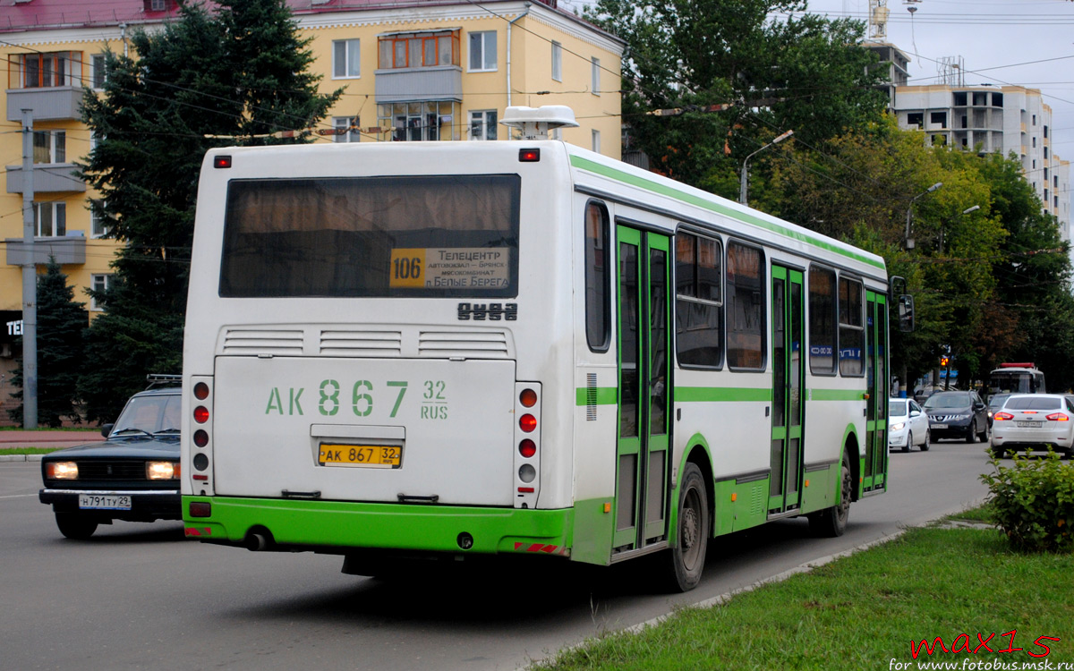 Автобус 106 белые берега брянск расписание. ЛИАЗ Брянск. Автобус 106 Брянск. Автобусов Брянск. Телецентр Брянск маршрутки.