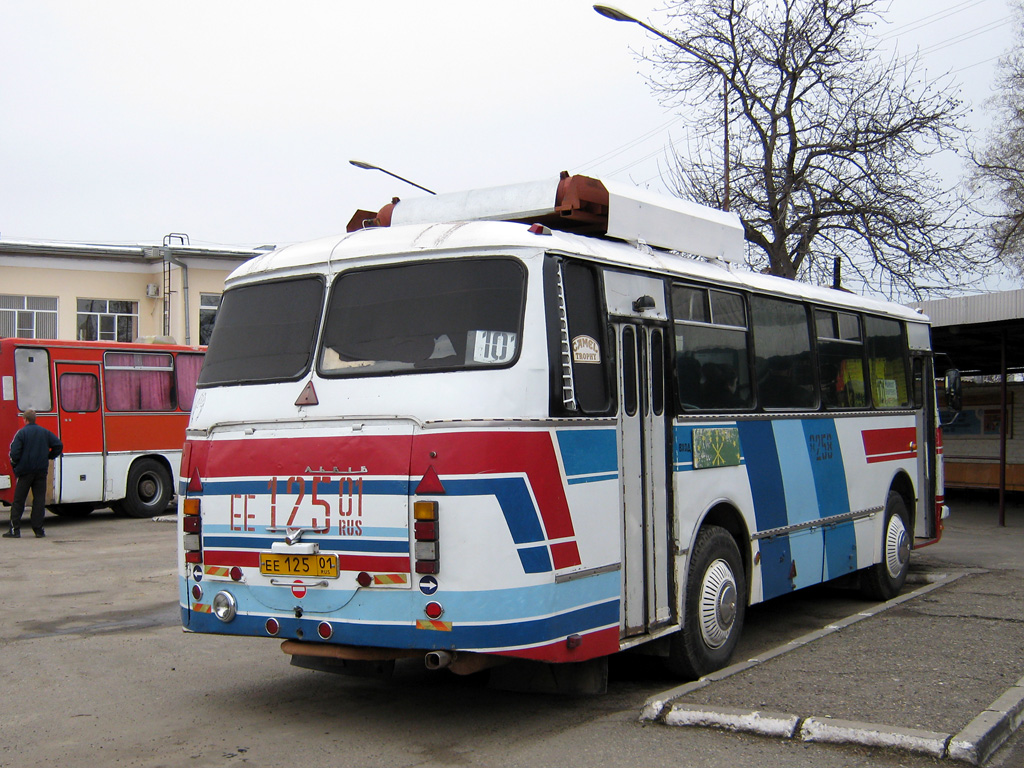 Майкоп автовокзал автобусов. ЛАЗ 695н пожарный. ЛАЗ 695н милиция. Автовокзал Майкоп. Автобусы Адыгеи.