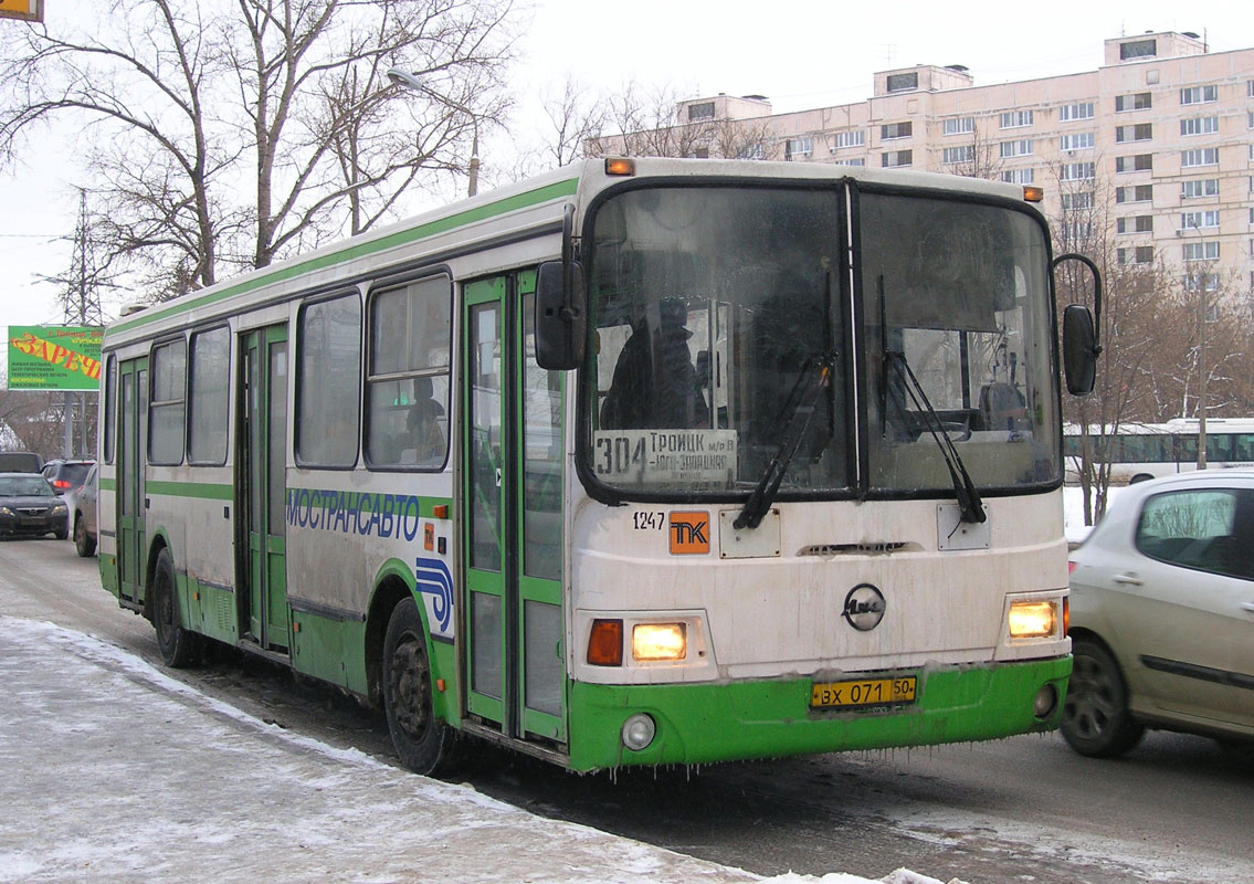 Автобус троицкое. 304 Автобус. Автобус 304 Москва. Автобус 304 Троицк. Автобус ЛИАЗ 2005.