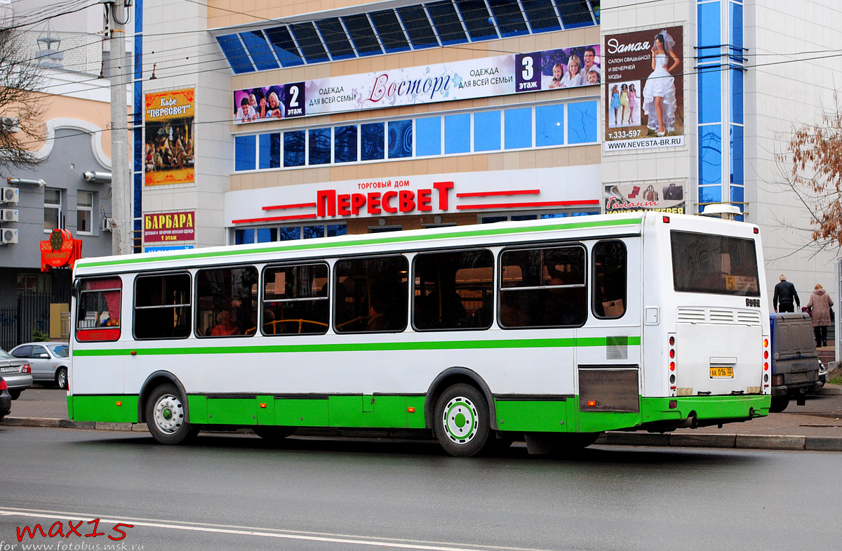 Автобус телецентр белые берега 106 брянск. ЛИАЗ 5256 Брянск. Брянская область общественный транспорт. Автобус Брянская область. Фотобус Брянск.