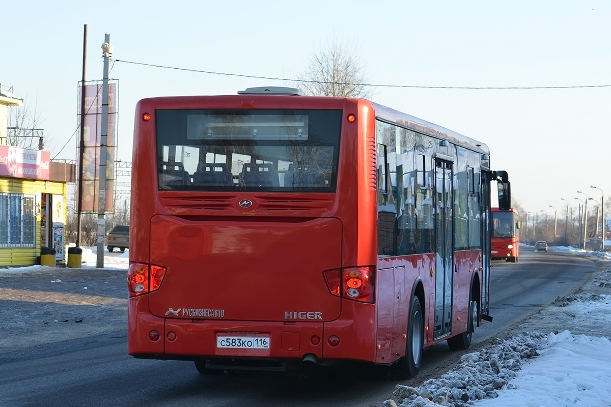49 автобус казань. Higer KLQ 6118 GS Казань. Красный Хайгер KLQ 6109. Автобус Higer KLQ 6109 gl. Автобус Хайгер Казань.