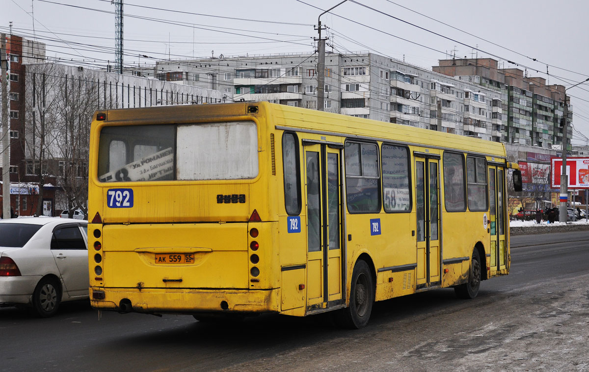 Омск 58. Икарус 280 Омск. Икарус 260 и ЛИАЗ 5256. Старые автобусы Омск. 78 Автобус Омск.