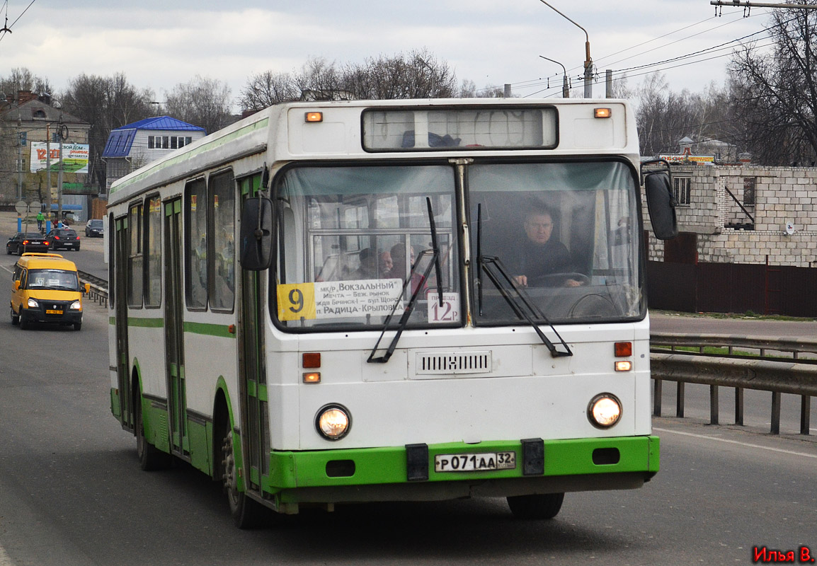 237 маршрут. ЛИАЗ 5256.08. ЛИАЗ Брянск 9. Бежица Брянск транспорт. 132 Автобус маршрут Брянск.