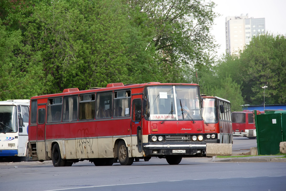 Moscow, Ikarus 250.59 # О 234 АМ 77