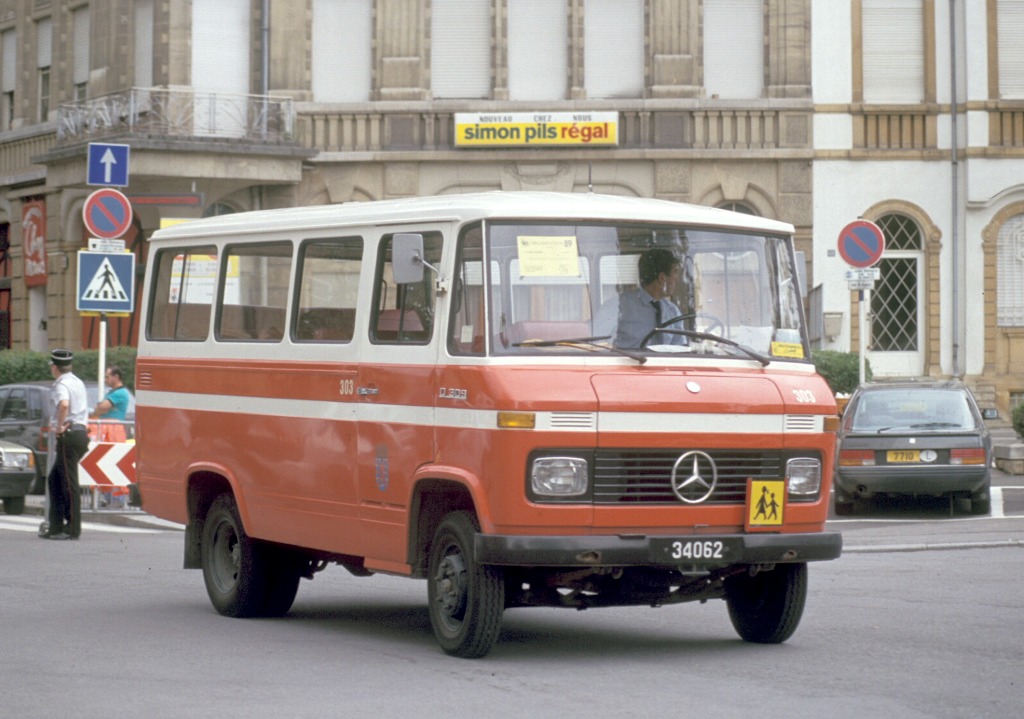 Mercedes Benz 309