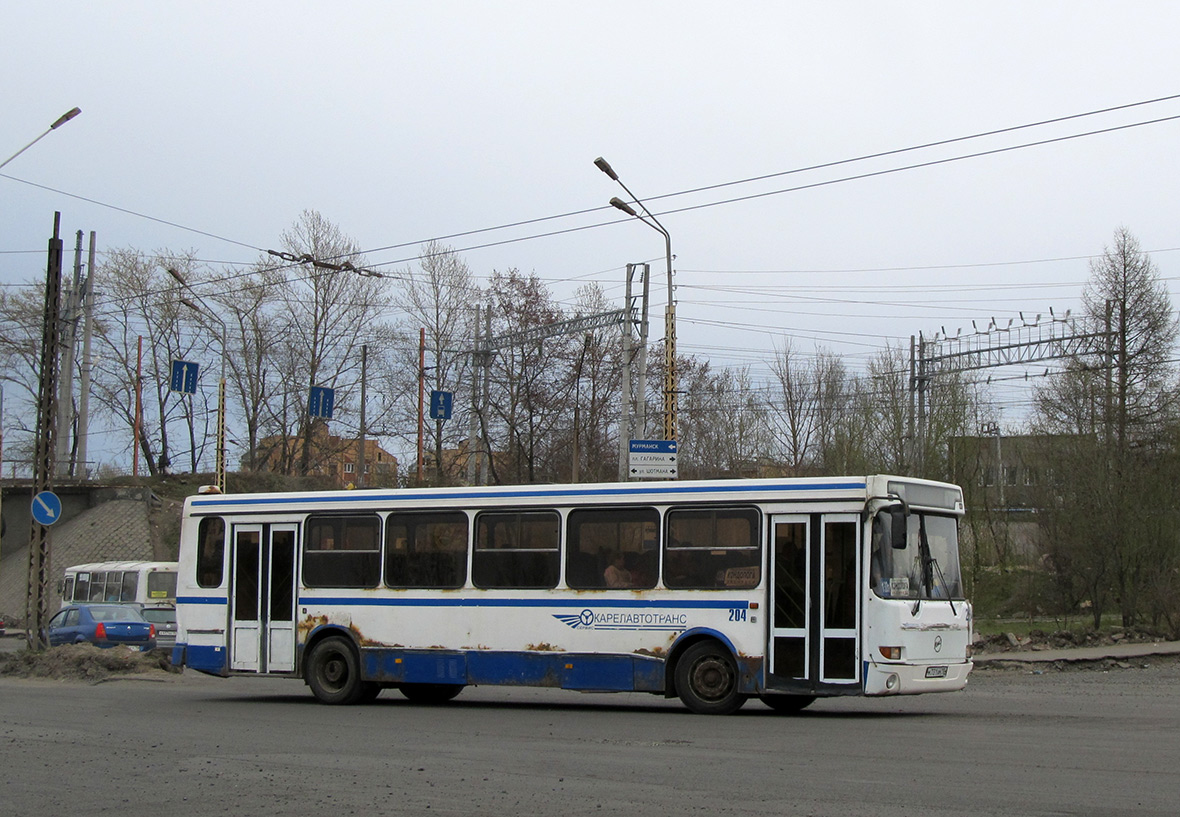 Питер петрозаводск автобус. ЛИАЗ 210 Карелавтотранс. ЛИАЗ 212 Карелавтотранс. Карелавтотранс ПАЗ автобус Петрозаводск. МАЗ 107 Карелавтотранс.