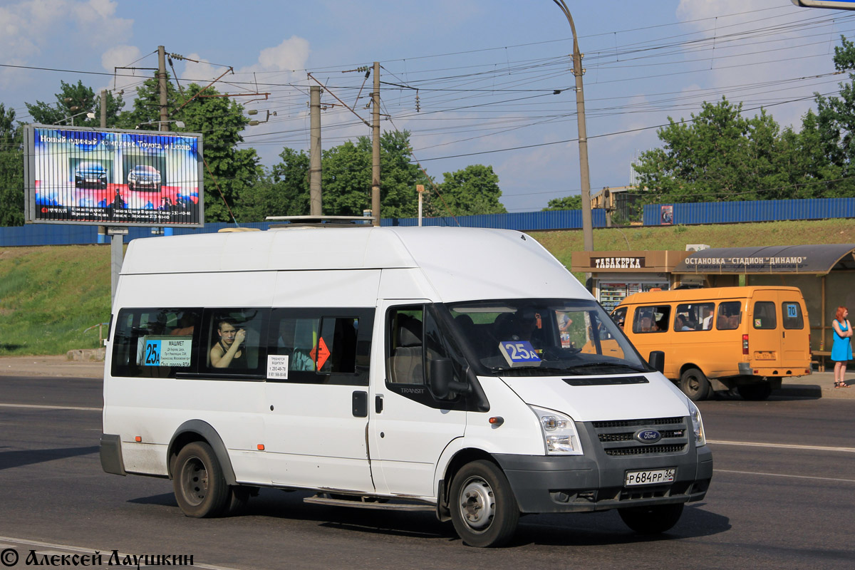 Сайт автовокзала россошь. Нижегородец-222702 (Ford Transit). Нижегородец 222702. ГАЗ 222702. АМТС 222702.