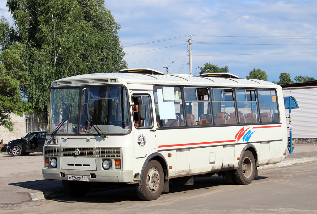 Км 32. Новозыбков ПАЗ автобус. ПАЗ 1no008582017. Новозыбков Брянская область автобус. Автовокзал автобус Новозыбков.