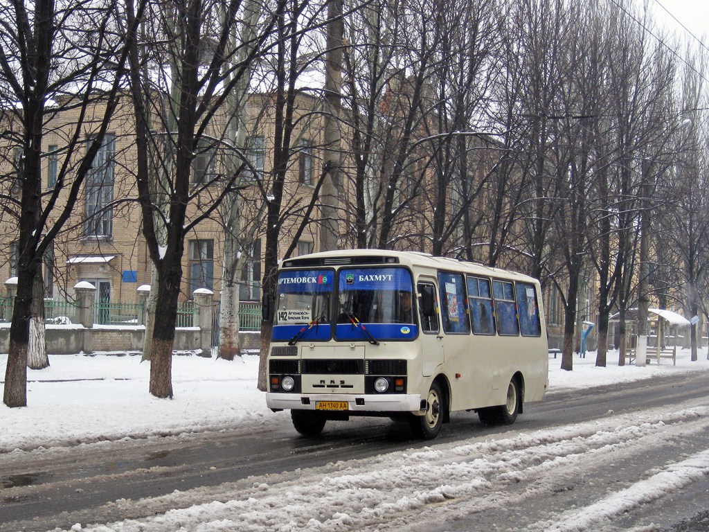 Еду в бахмут. ПАЗ Горловка 14 маршрут. ПАЗ 32054 2002. Автобус ПАЗ 32054. ПАЗ Горловка.