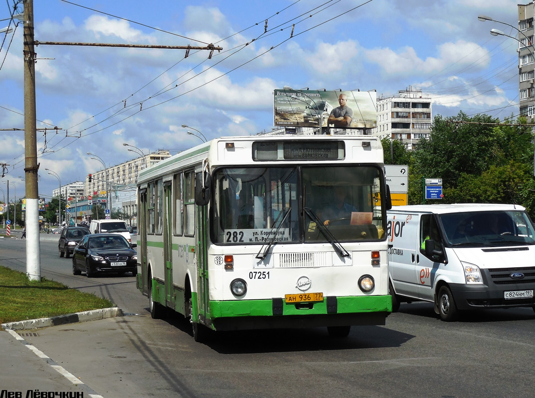 Автобусы свао. Автобус 282. Автобус 282 Москва. Маршрут 282 автобуса Москва. Автобусы Северо восточного административного округа.