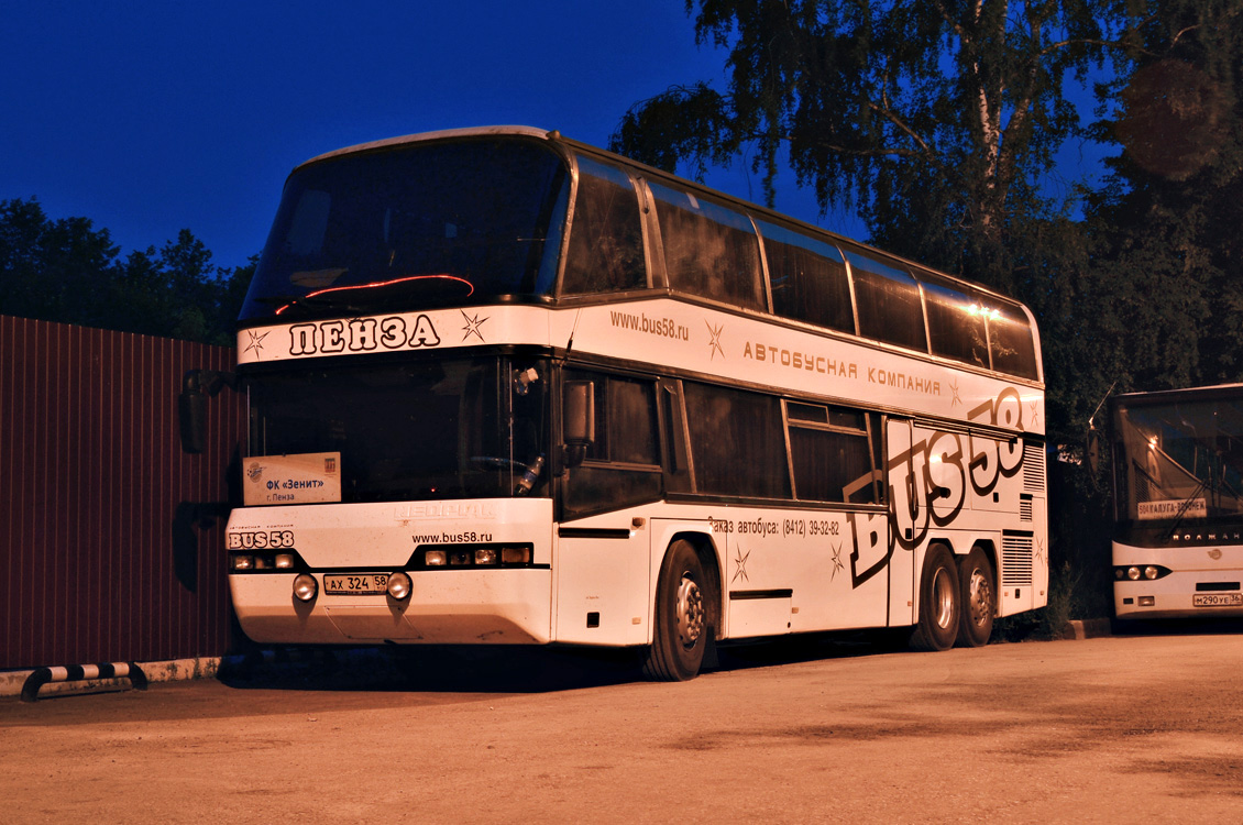 Фото 58 пенза. Neoplan 58. Автобус Neoplan 58. Неоплан 241 Пенза. Neoplan n424.