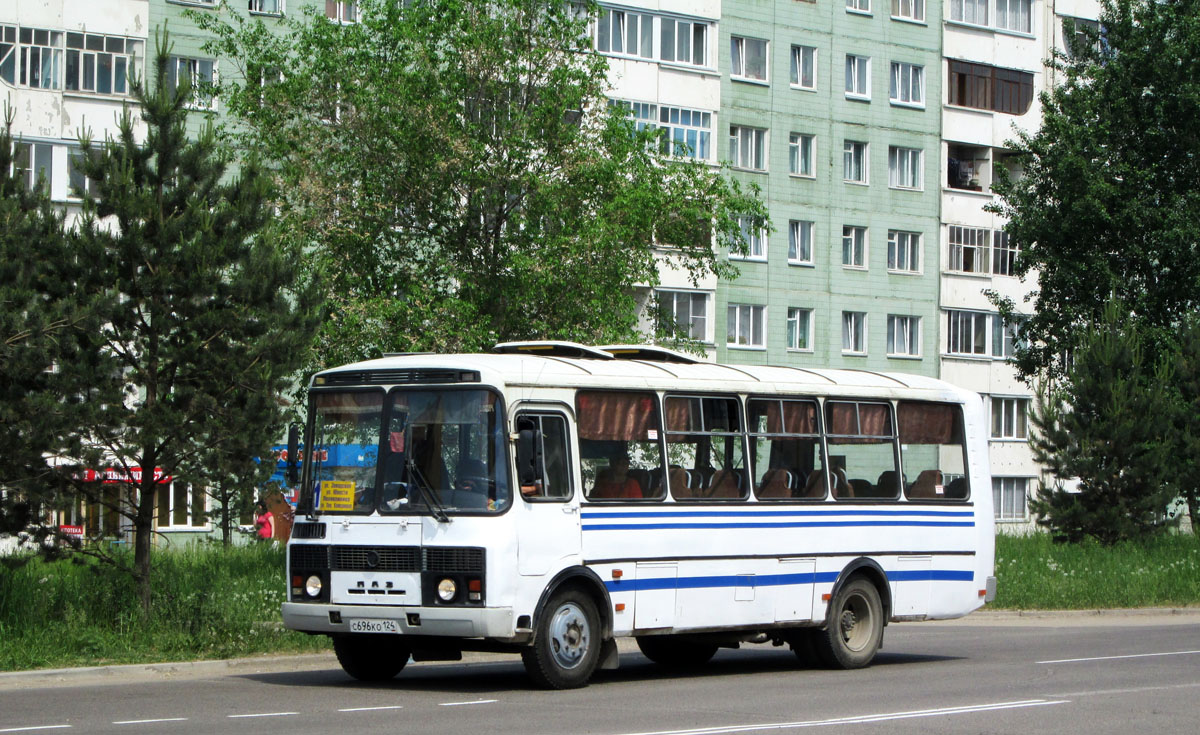 Автобус с710. Госномер м 447 ко 124 ПАЗ 3237. Сосновоборск ул Ленинского Комсомола 48. С696тс 124. Ленинского Комсомола 42 Сосновоборск.