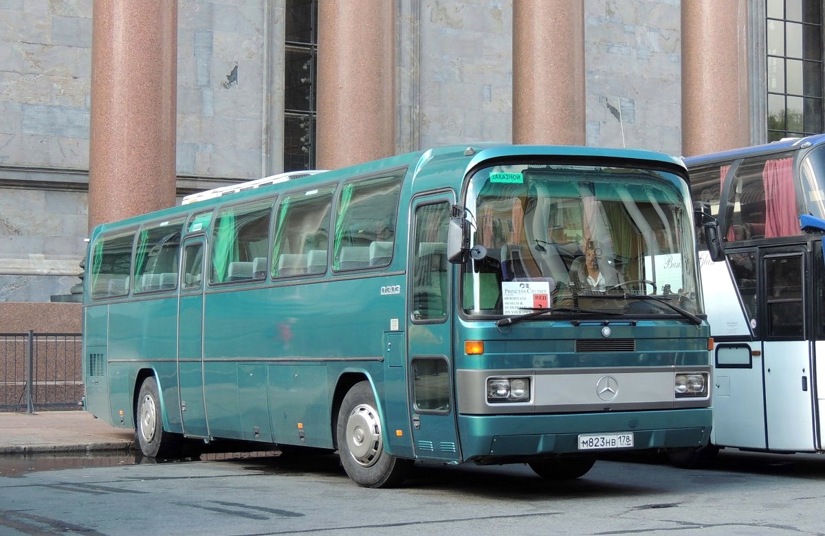 Mercedes Benz o303