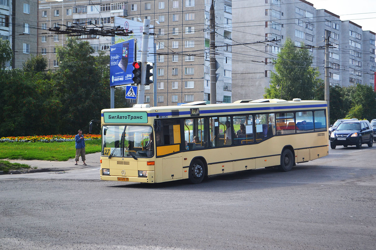 Vladimir region, Mercedes-Benz O405N2 # ВО 670 33