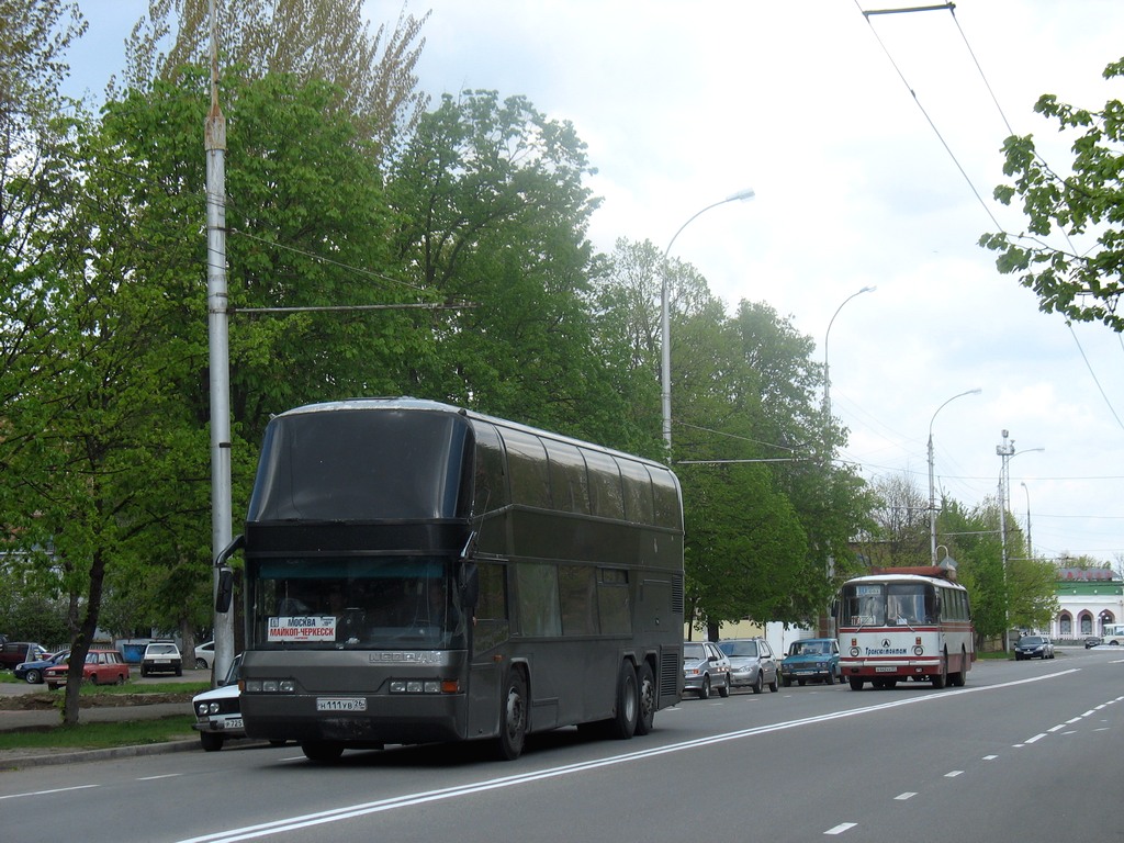 Автобус на черкесск сегодня. Неоплан н122. Neoplan n122/2. Neoplan 122 Ставрополь. Неоплан Черкесск Москва.