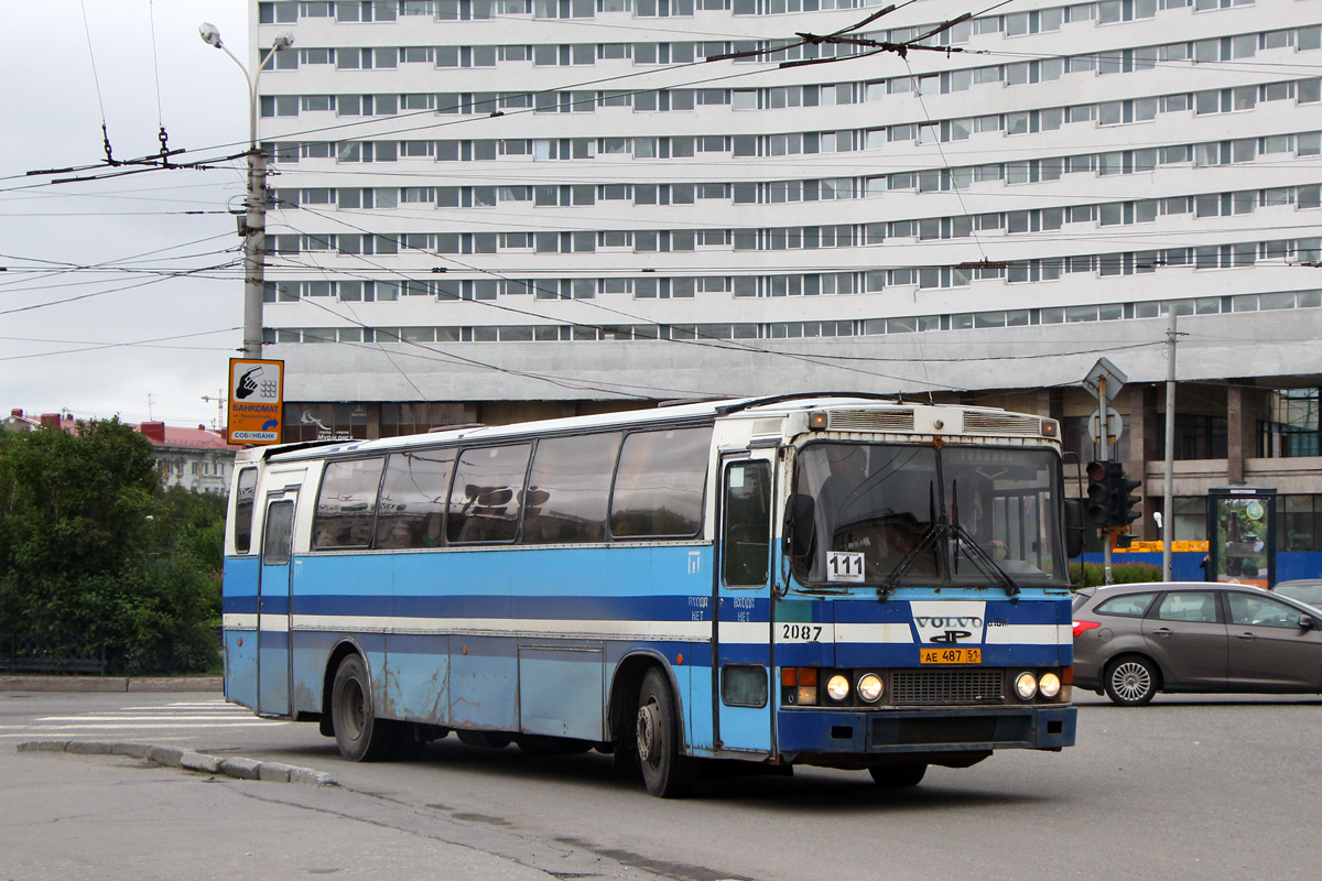 Автобусы мурманск. 18 Автобус Мурманск. Автобус Delta 300. Автовокзал Мурманск.