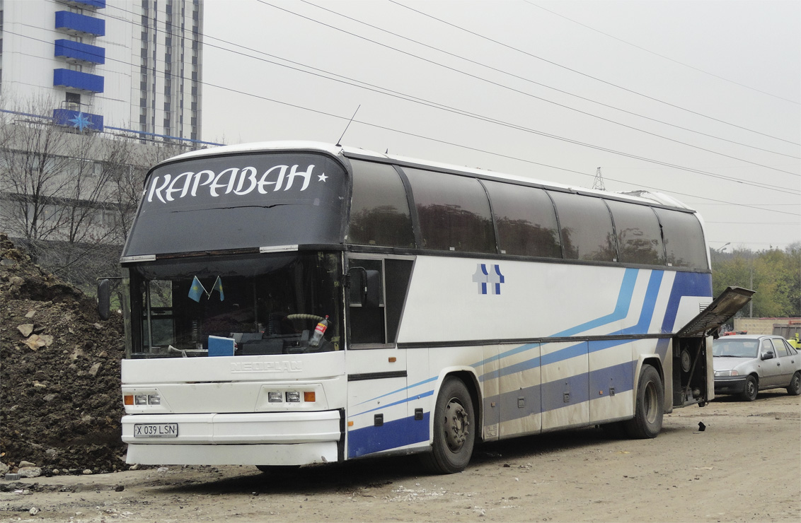 Туту автобусы. Автобус Neoplan n116. Neoplan n116 Facelift. Неоплан 116. Neoplan 116 автобус.