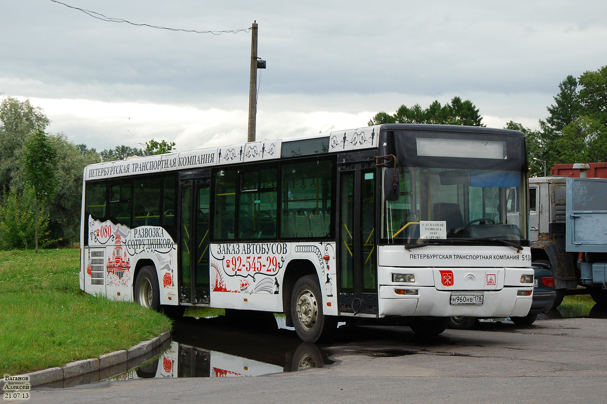 Расписание 960 автобуса на сегодня. Автобус Приозерск Парнас. 960 Автобус СПБ. Маршрут автобус 960.