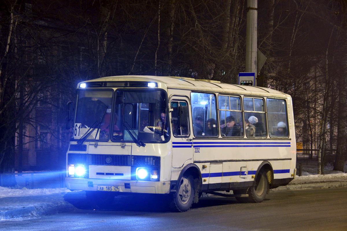 Архангельский автобус. ПАЗ 3205 Архангельск маршрут. ПАЗ автобусов 2919. ПАЗ 354 Архангельск.. ПАЗ вечером.