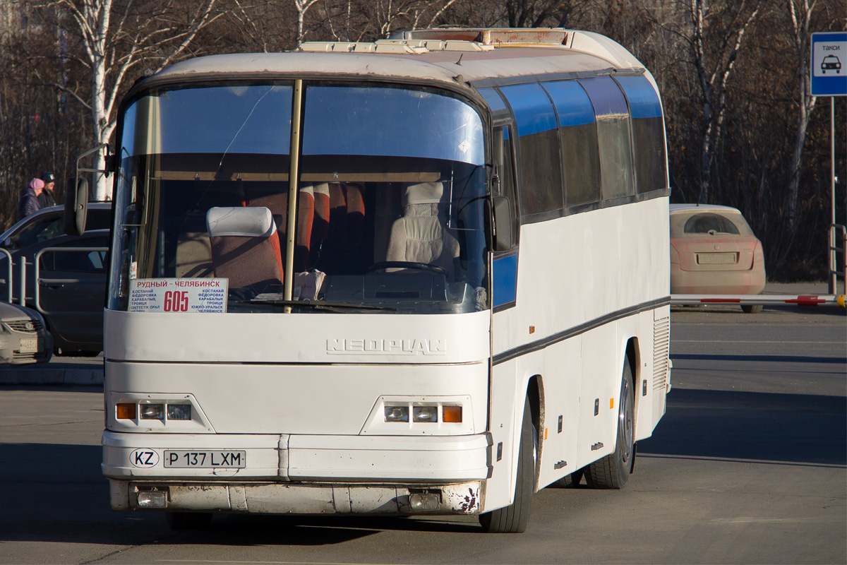 Челябинск рудный казахстан. Neoplan n 212. Неоплан джетлайнер. Автобус Рудный Челябинск. Автобус Екатеринбург Рудный.