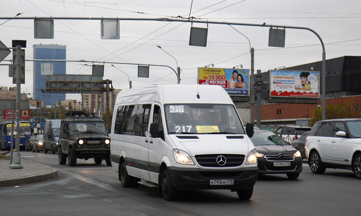 Автобус 217 белгород. Автобус 217 СПБ.