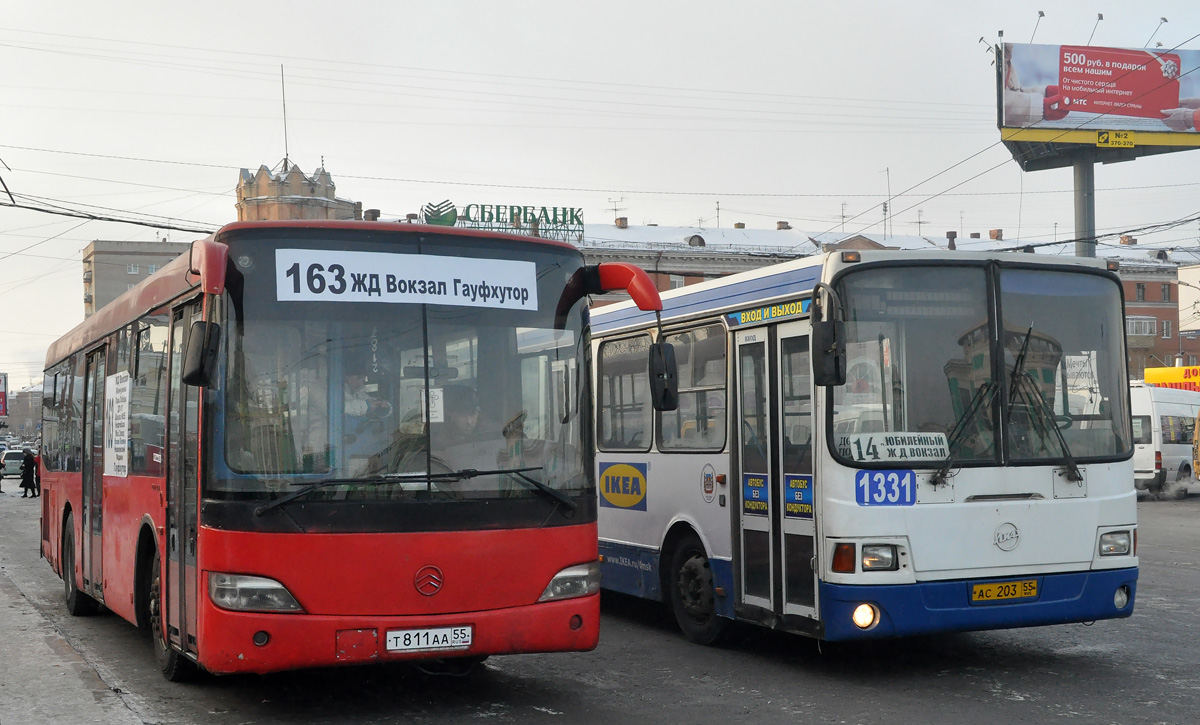 Сайт автобус омск. Golden Dragon xml6102. Автобус ЛИАЗ 5256 45 Омск. Автобусы Омск 163 маршрут. Автобус 163к Гауф.
