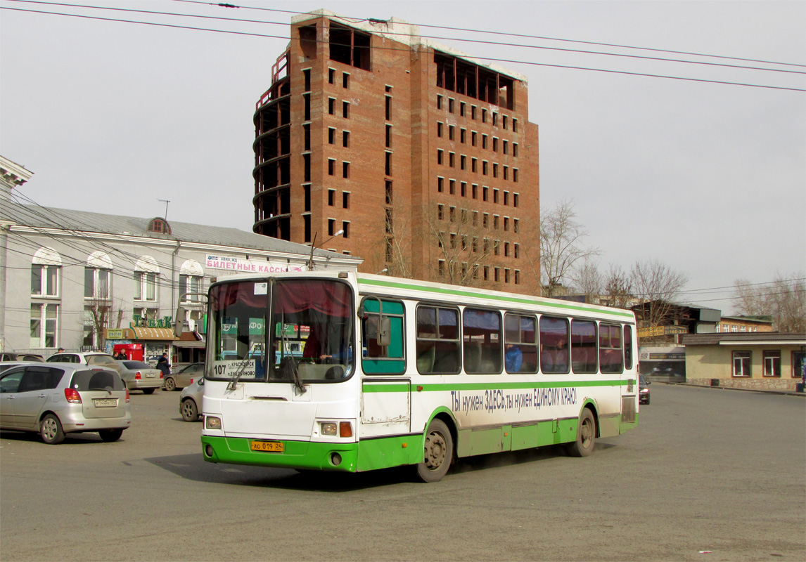 87 автобус красноярск. ЛИАЗ 5256.45-01. Автобус 87 ЛИАЗ Красноярск. Автобус 087 Красноярск. Автобус 51 Красноярск ЛИАЗ.