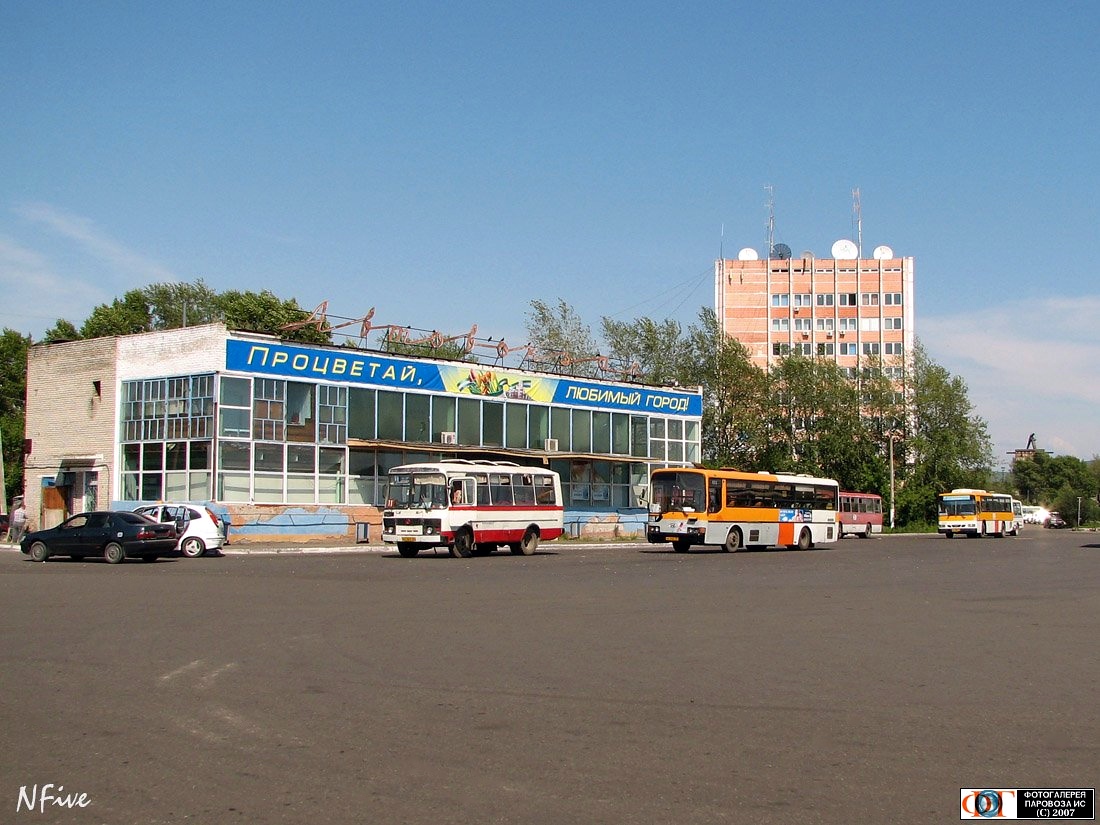 Автовокзал хабаровск. Автовокзал Комсомольск на Амуре. Автовокзал на Амуре Комсомольск на Амуре. Автовокзал Амурск Комсомольск на Амуре автовокзал. Автовокзал Комсомольское.