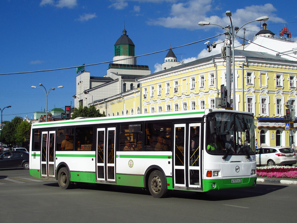 Ульяновск транспорт. Ульяновск ЛИАЗ. ЛИАЗ 5256 Ульяновск. Автобус Ульяновск. Общественный транспорт Ульяновск.