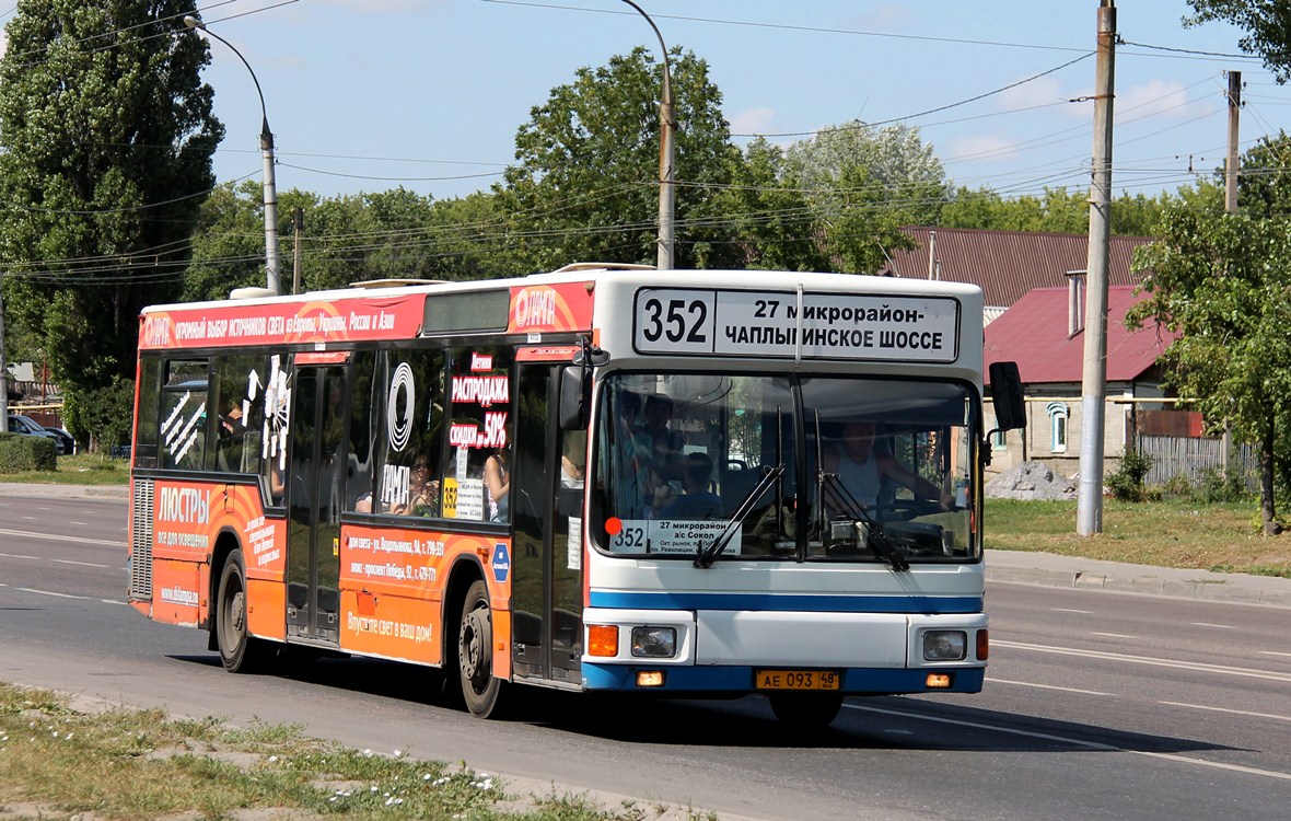 Маршрут автобуса 352 на карте Липецка