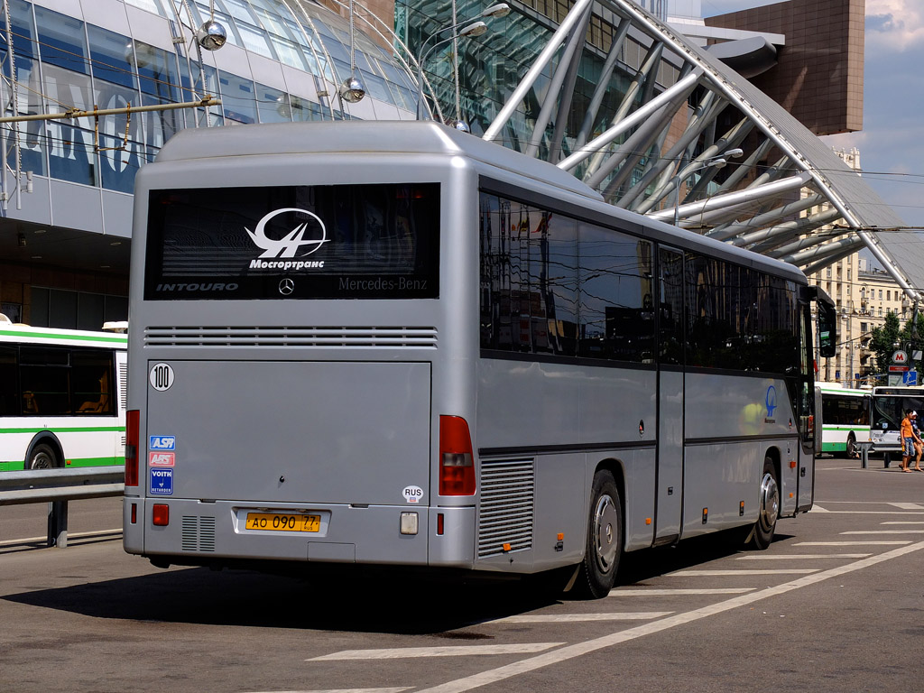 Остров москва автобус. Mercedes-Benz o560. Mercedes-Benz Intouro. Mercedes-Benz o560 Intouro i rh. Mercedes-Benz o406.