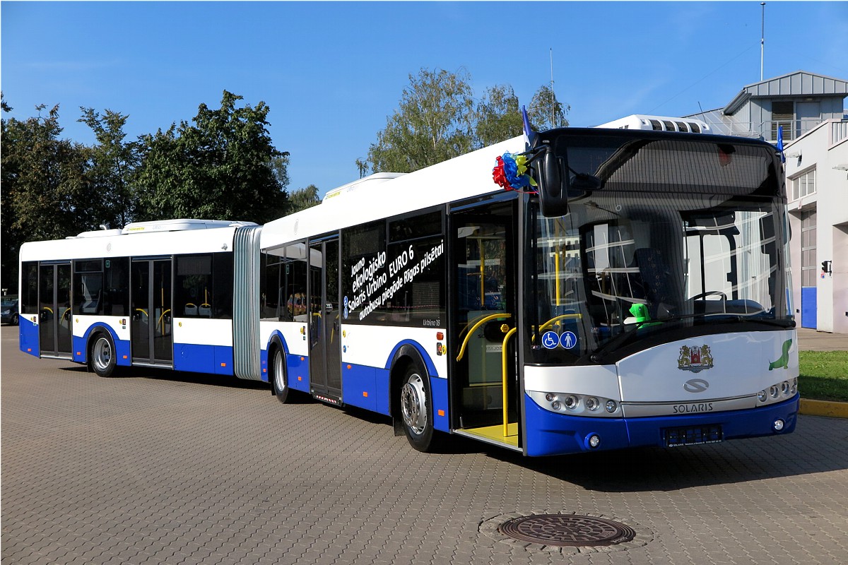 Solaris urbino 24. Solaris Urbino Рига. Solaris Urbino 18 Рига. Автобус Латвия. Автобусы в Прибалтике.
