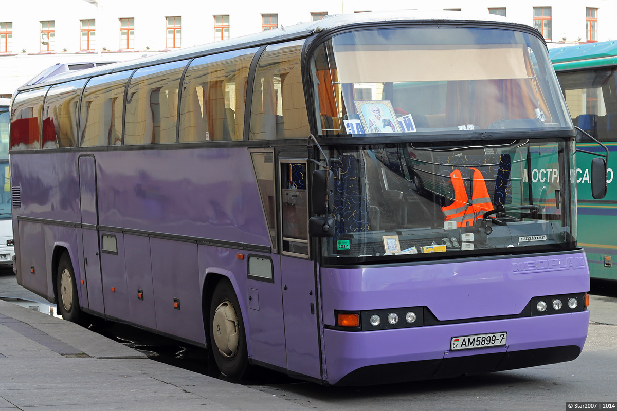 Стекло автобуса. Неоплан 116 Neoplan 116. Неоплан 116 Ситилайнер. Автобус Neoplan n116. Neoplan 116 автобус.